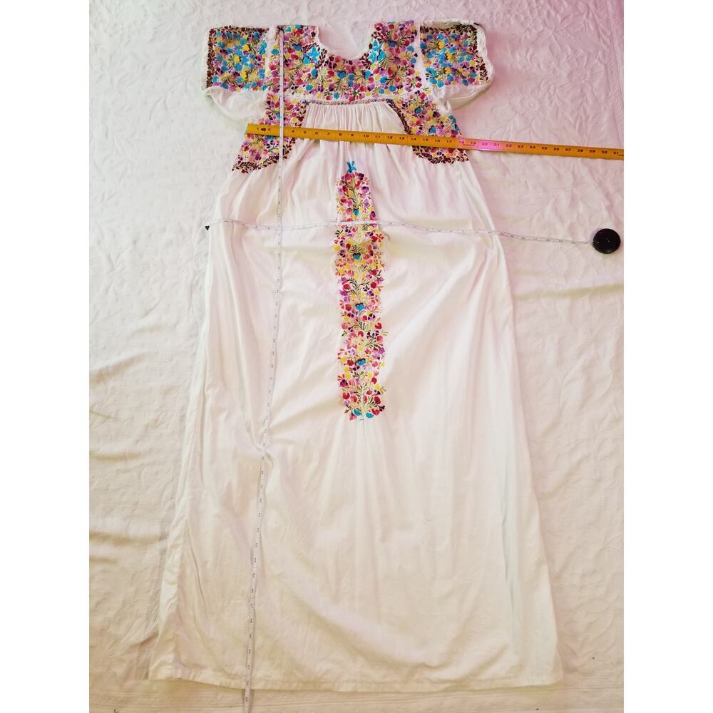 Vintage 1970s Mexican San Antonino Hand Embroidered White Cotton Maxi Dress - Picture 9 of 9